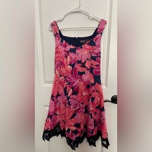 Donna Ricco mini/midi floral sleeveless dress. Size 8. Navy/pink.